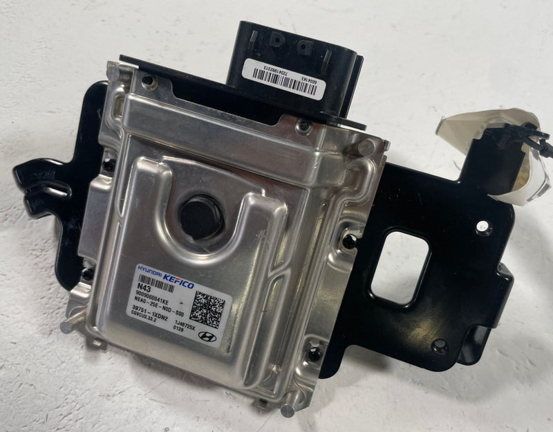 Load image into Gallery viewer, 25-26 HYUNDAI IONIQ 5 VEHICLE CONTROL MODULE UNIT VCU VCM 39751-1XDN2 # 112549
