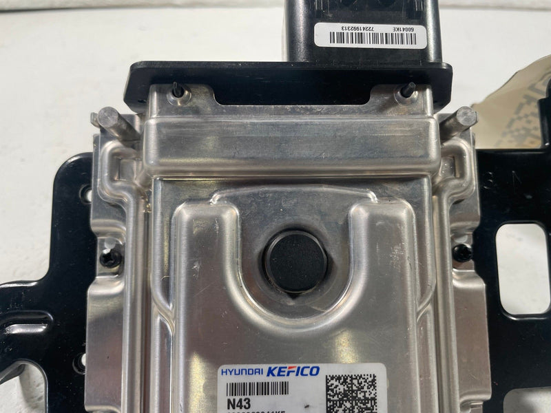 Load image into Gallery viewer, 25-26 HYUNDAI IONIQ 5 VEHICLE CONTROL MODULE UNIT VCU VCM 39751-1XDN2 # 112549
