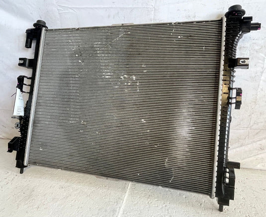 23-26 CHEVROLET EQUINOX ENGINE COOLING RADIATOR ASSEMBLY 1.5L 84989891