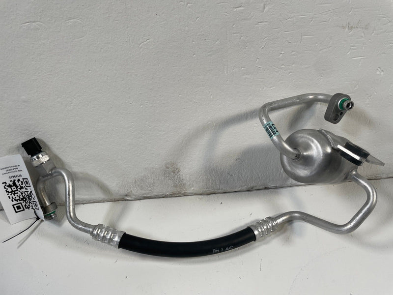 Load image into Gallery viewer, 2023-2025 HYUNDAI IONIQ 6 A/C AIR CONDITIONING DISCHARGE HOSE TUBE PIPE # 109816
