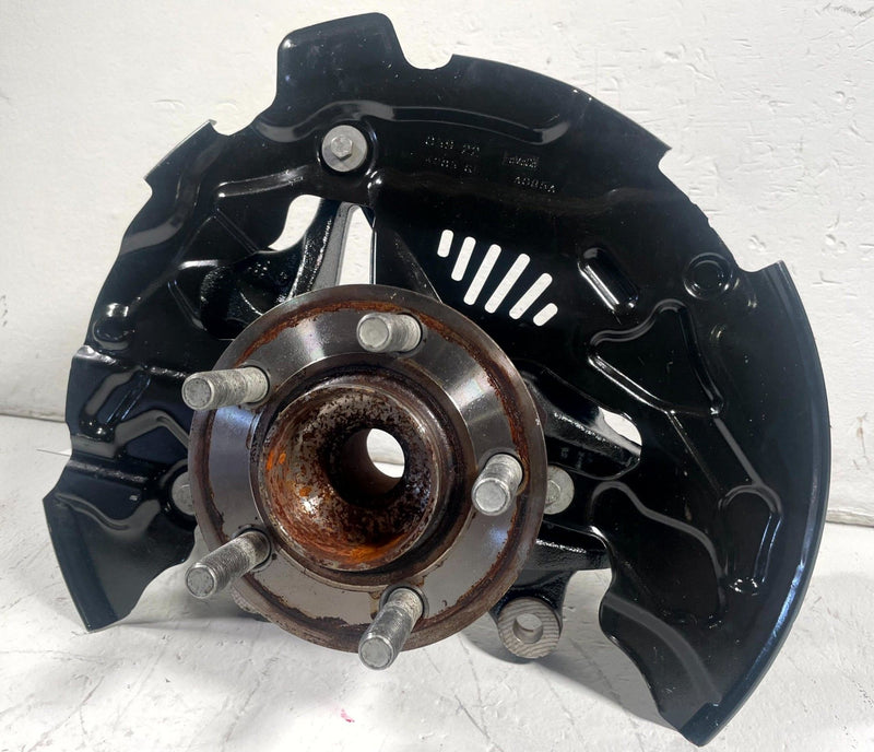 Load image into Gallery viewer, 2020 - 2025 FORD EXPLORER FRONT LEFT SUSPENSION SPINDLE KNUCKLE &amp; HUB # 111042
