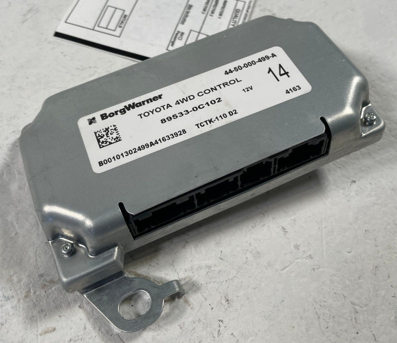 Load image into Gallery viewer, 2022 - 2025 TOYOTA TUNDRA SEQUOIA TRANSFER CASE CONTROL MODULE 3.4L # 108412
