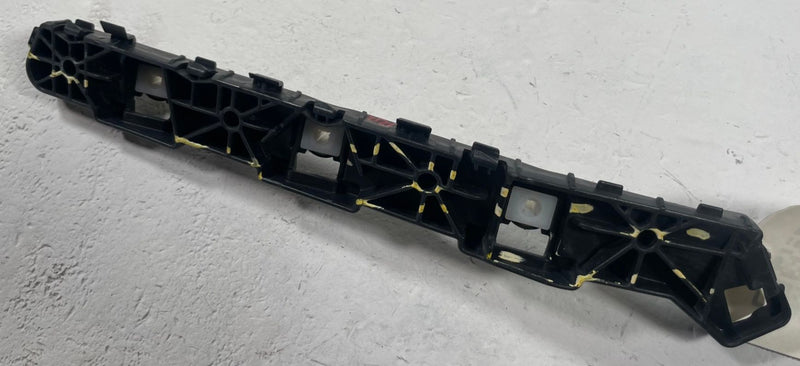 Load image into Gallery viewer, 25-26 HYUNDAI IONIQ 5 REAR RIGHT PASSENGER SIDE BUMPER SUPPORT BRACKET # 112586
