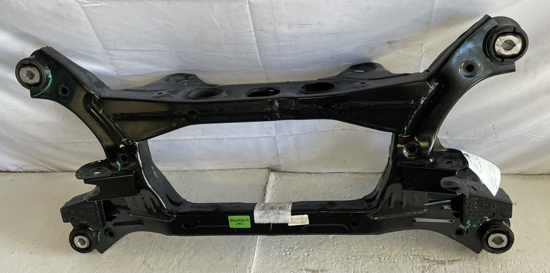 Load image into Gallery viewer, 24-25 HYUNDAI SANTA FE FWD REAR SUSPENSION CRADLE CROSSMEMBER SUBFRAME # 106962
