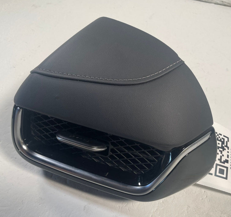 Load image into Gallery viewer, 2025-2026 ACURA ADX LEFT DRIVER SIDE DASH DASHBOARD AC AIR VENT GRILLE # 113935
