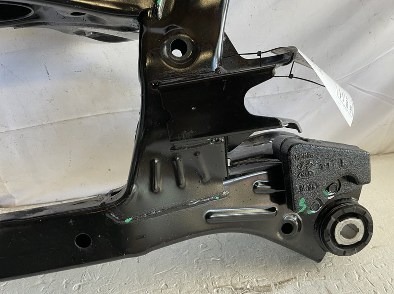 Load image into Gallery viewer, 24-25 HYUNDAI SANTA FE FWD REAR SUSPENSION CRADLE CROSSMEMBER SUBFRAME # 106962
