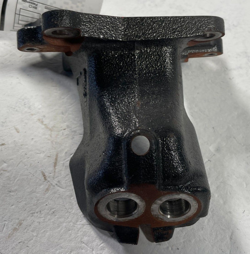 Load image into Gallery viewer, 2022-2026 TOYOTA TUNDRA SEQUOIA FRONT LEFT ENGINE FRAME MOUNT BRACKET # 108359
