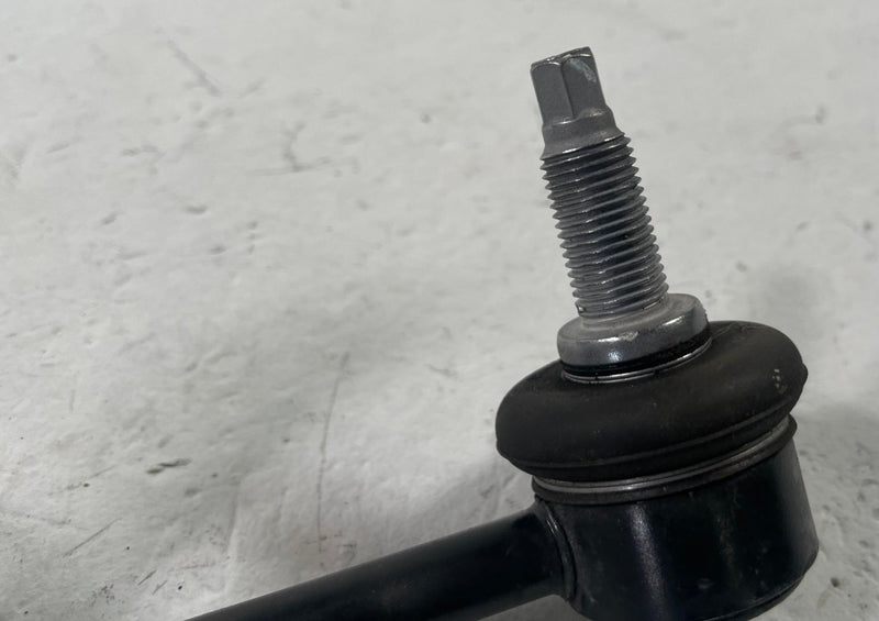 Load image into Gallery viewer, 2022-2026 HYUNDAI IONIQ 5 REAR RIGHT STABILIZER SWAY ANTI ROLL BAR LINK # 112588
