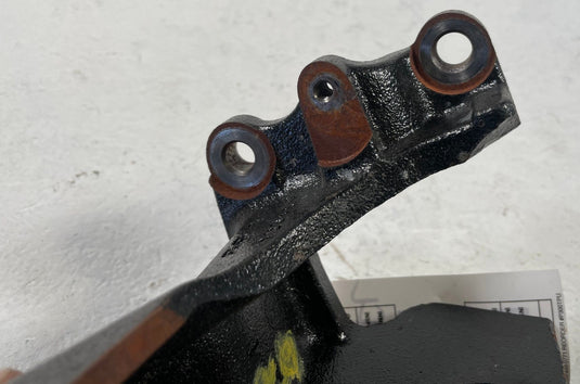2022-2026 TOYOTA TUNDRA SEQUOIA FRONT LEFT ENGINE FRAME MOUNT BRACKET
