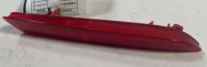 Load image into Gallery viewer, 2025-2026 ACURA ADX REAR RIGHT PASSENGER SIDE BUMPER REFLECTOR LIGHT LAMP 113964

