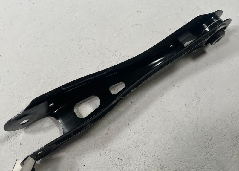 Load image into Gallery viewer, 2025-2026 HYUNDAI IONIQ 5 REAR LEFT OR RIGHT SIDE TRAILING CONTROL ARM # 112583
