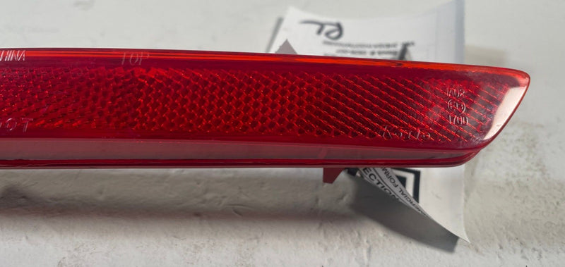 Load image into Gallery viewer, 2025 - 2026 ACURA ADX REAR LEFT DRIVER SIDE BUMPER REFLECTOR LIGHT LAMP # 113957
