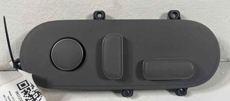 Load image into Gallery viewer, 25-26 HYUNDAI IONIQ 5 FRONT RIGHT SIDE SEAT ADJUSTMENT CONTROL SWITCH # 112581
