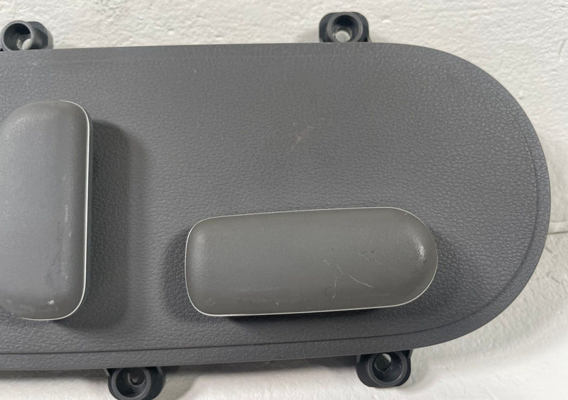 Load image into Gallery viewer, 25-26 HYUNDAI IONIQ 5 FRONT RIGHT SIDE SEAT ADJUSTMENT CONTROL SWITCH # 112581
