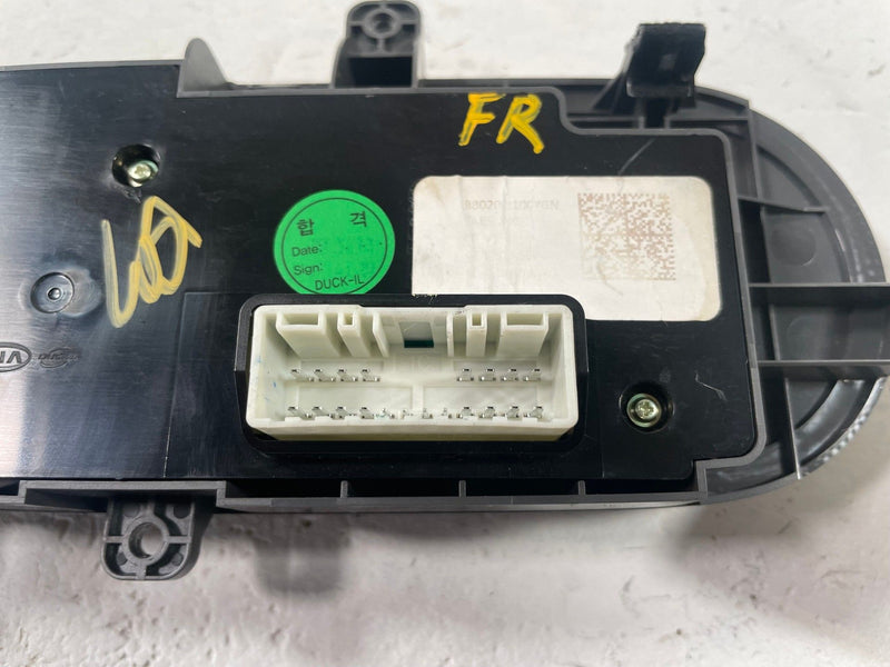 Load image into Gallery viewer, 25-26 HYUNDAI IONIQ 5 FRONT RIGHT SIDE SEAT ADJUSTMENT CONTROL SWITCH # 112581
