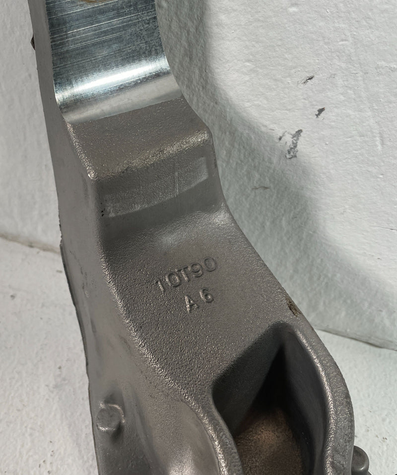 Load image into Gallery viewer, 2023 - 2025 HONDA PILOT REAR ENGINE MOUNT BRACKET 50610-T90-A01 # 105865
