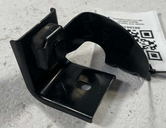 22-26 TOYOTA TUNDRA LEFT AIR CONDITIONING HEAT EXCHANGER MOUNT BRACKET
