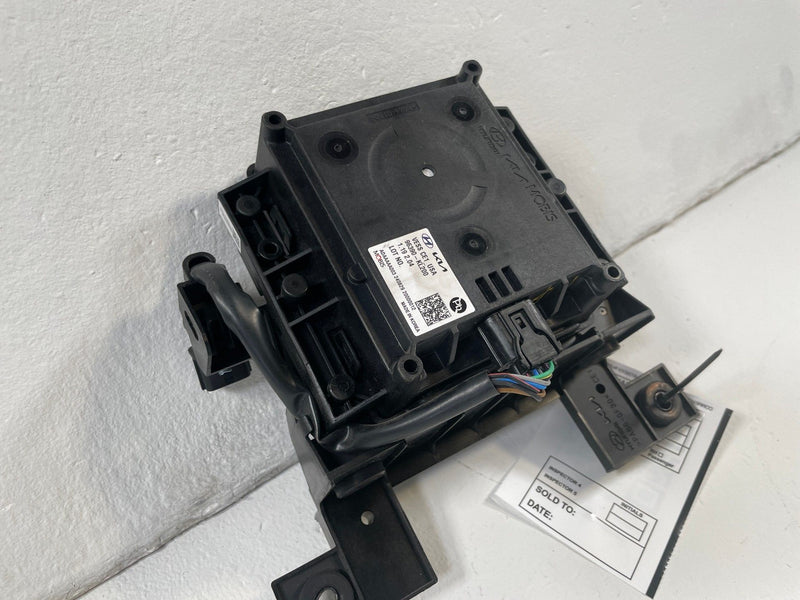 Load image into Gallery viewer, 23-25 HYUNDAI IONIQ 6 ELECTRIC VEHICLE PEDESTRIAN SOUND ALERT SPEAKER # 109797
