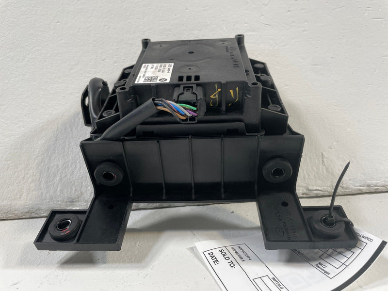 Load image into Gallery viewer, 23-25 HYUNDAI IONIQ 6 ELECTRIC VEHICLE PEDESTRIAN SOUND ALERT SPEAKER # 109797
