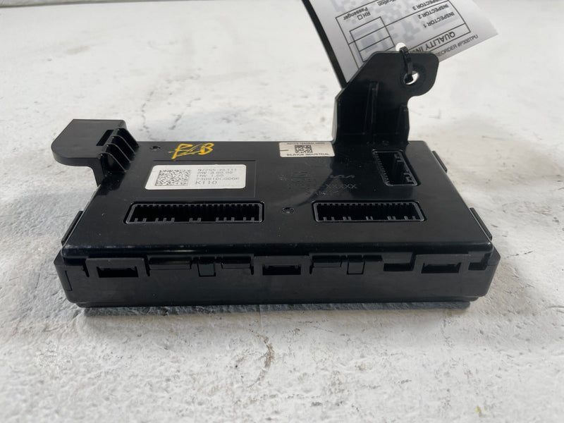 Load image into Gallery viewer, 2023-2025 HYUNDAI IONIQ 6 HEAT PUMP COMPUTER CONTROL MODULE UNIT # 109803
