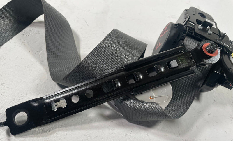 Load image into Gallery viewer, 2022 - 2026 HYUNDAI IONIQ 5 FRONT RIGHT PASSENGER SEAT BELT RETRACTOR # 112580
