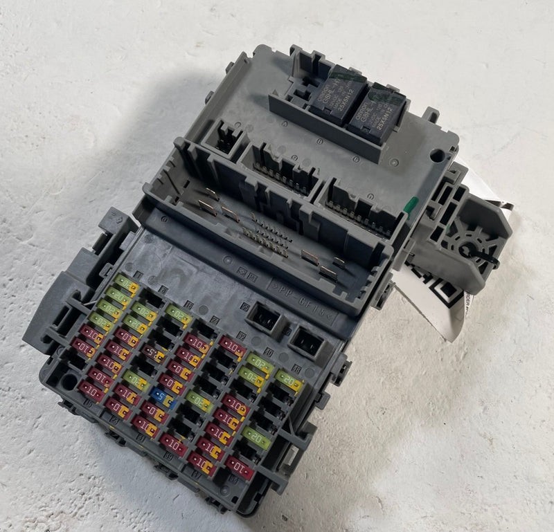 Load image into Gallery viewer, 2025 - 2026 ACURA ADX DASH FUSE RELAY JUNCTION BLOCK BOX MODULE # 113942
