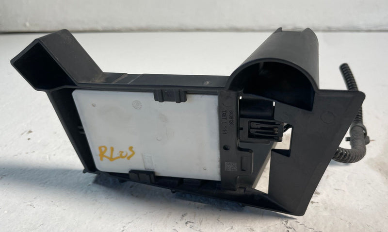 Load image into Gallery viewer, 2019-2022 ACURA ILX REAR LEFT BLIND SPOT RADAR SENSOR MODULE W/ BRACKET # 107018
