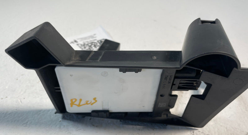 Load image into Gallery viewer, 2019-2022 ACURA ILX REAR LEFT BLIND SPOT RADAR SENSOR MODULE W/ BRACKET # 107018

