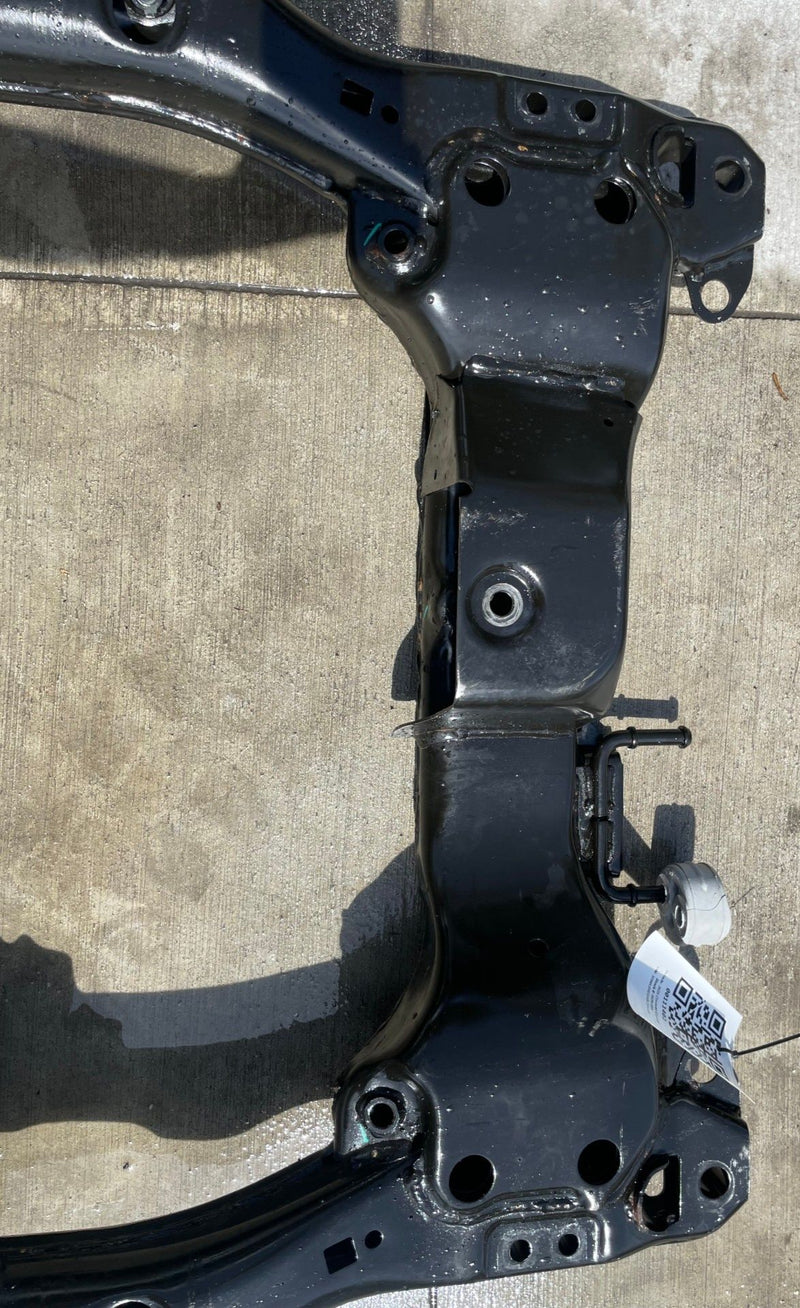 Load image into Gallery viewer, 25-26 CHEVROLET EQUINOX FWD FRONT SUSPENSION SUBFRAME CROSSMEMBER CRADLE #111402
