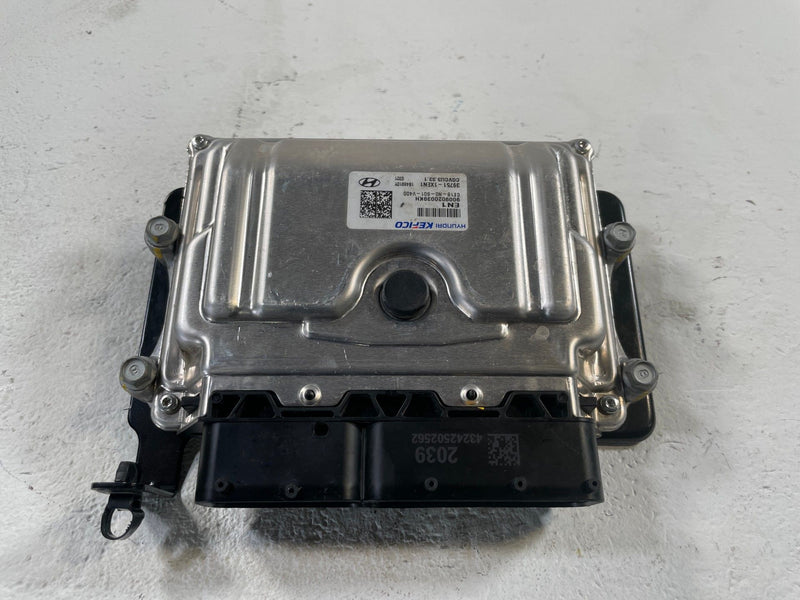 Load image into Gallery viewer, 23-25 HYUNDAI IONIQ 6 ENGINE &amp; BODY CONTROL MODULE ECM BCM W/ KEY FOB # 109839
