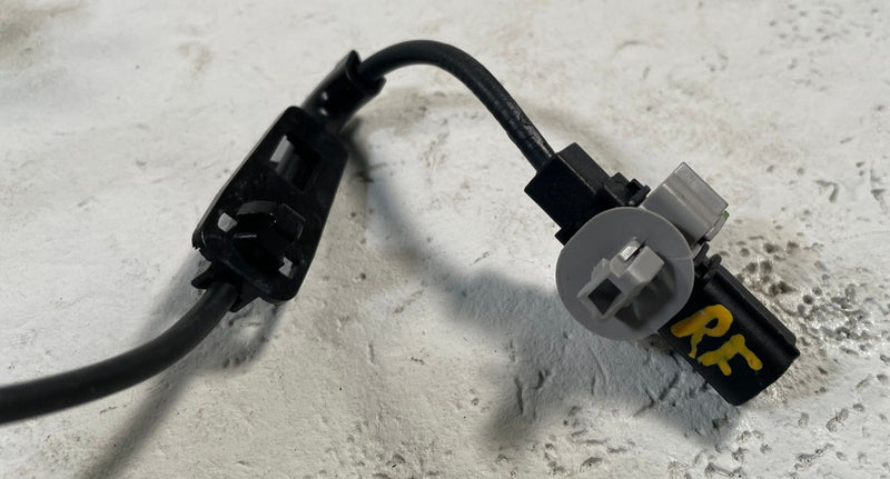 Load image into Gallery viewer, 2025 - 2026 ACURA ADX FRONT RIGHT PASSENGER SIDE ABS WHEEL SPEED SENSOR # 113962
