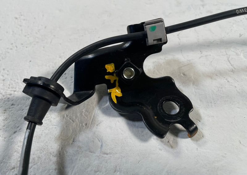 Load image into Gallery viewer, 2025 - 2026 ACURA ADX FRONT RIGHT PASSENGER SIDE ABS WHEEL SPEED SENSOR # 113962
