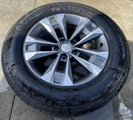 CHEVROLET EQUINOX LT 17x7-1/2 5 DOUBLE SPOKE ALLOY WHEEL RIM W/TIRE 25-26 111409