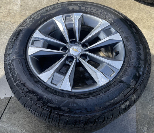 CHEVROLET EQUINOX LT 17x7-1/2 5 DOUBLE SPOKE ALLOY WHEEL RIM W/TIRE 25-26 111409