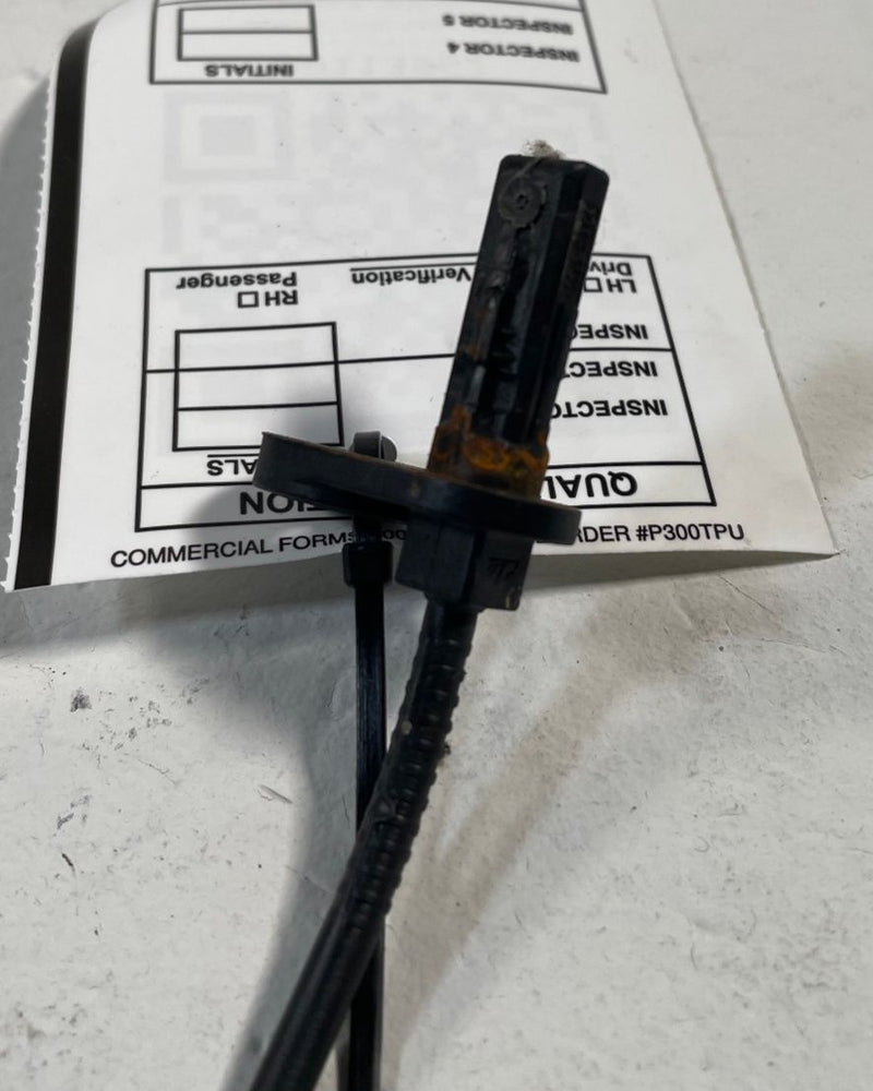 Load image into Gallery viewer, 2025 - 2026 ACURA ADX FRONT RIGHT PASSENGER SIDE ABS WHEEL SPEED SENSOR # 113962
