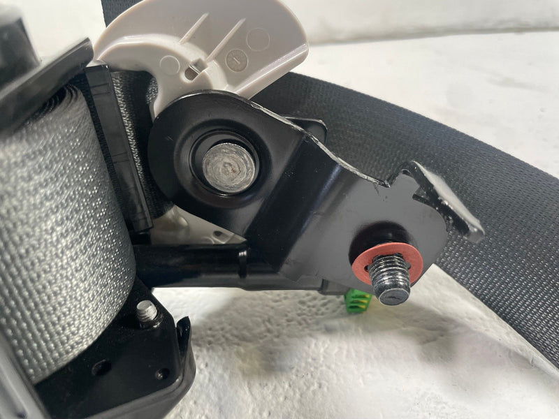 Load image into Gallery viewer, 2024 - 2026 HYUNDAI IONIQ 5 REAR RIGHT PASSENGER SEAT BELT RETRACTOR # 112584
