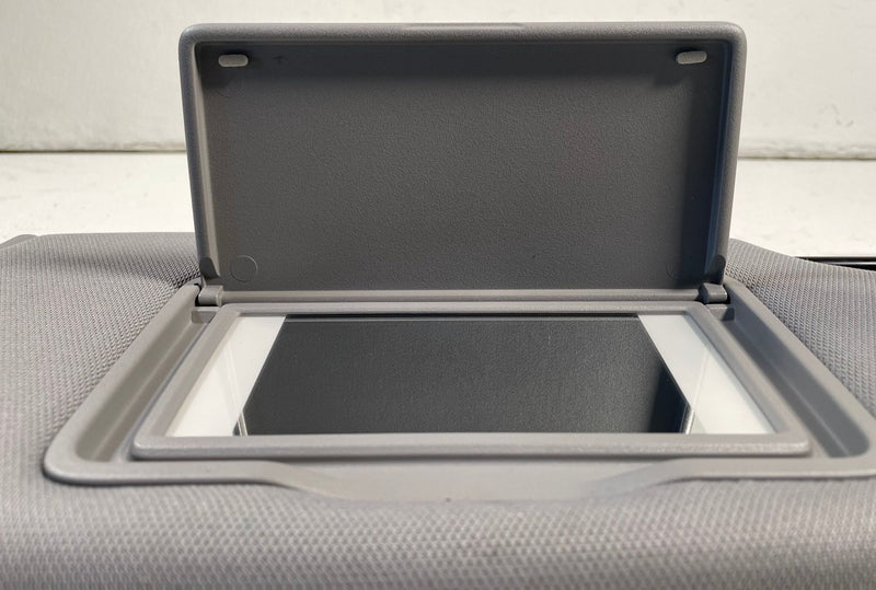 Load image into Gallery viewer, 2025-2026 ACURA ADX FRONT RIGHT PASSENGER SIDE SUN VISOR SUNVISOR GREY # 113961

