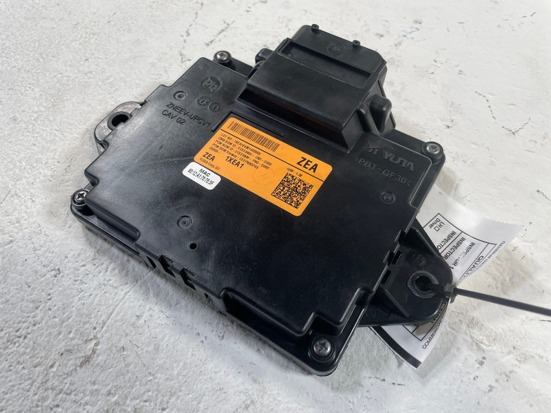 Load image into Gallery viewer, 2024-2025 HYUNDAI IONIQ 6 VCMS VEHICLE CHARGE MANAGEMENT SYSTEMS MODULE # 109801
