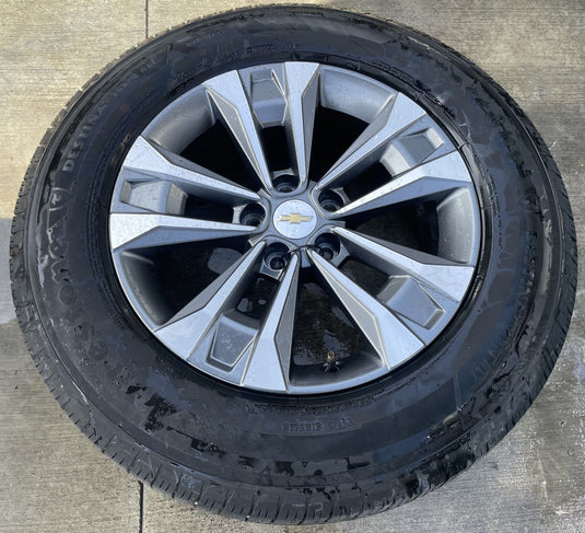CHEVROLET EQUINOX LT 17x7-1/2 5 DOUBLE SPOKE ALLOY WHEEL RIM W/TIRE 25-26 111408