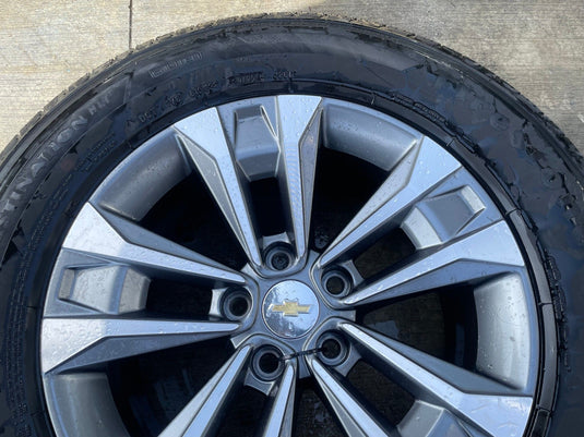 CHEVROLET EQUINOX LT 17x7-1/2 5 DOUBLE SPOKE ALLOY WHEEL RIM W/TIRE 25-26 111408