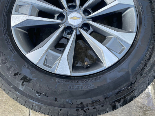CHEVROLET EQUINOX LT 17x7-1/2 5 DOUBLE SPOKE ALLOY WHEEL RIM W/TIRE 25-26 111408