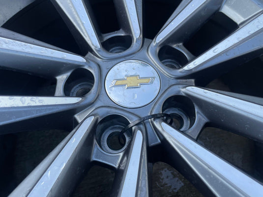 CHEVROLET EQUINOX LT 17x7-1/2 5 DOUBLE SPOKE ALLOY WHEEL RIM W/TIRE 25-26 111408