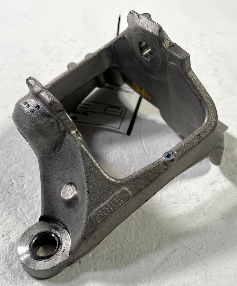 Load image into Gallery viewer, 2021-2025 ACURA TLX ENGINE MOTOR TORQUE ROD UPPER MOUNT BRACKET 2.0L # 108987
