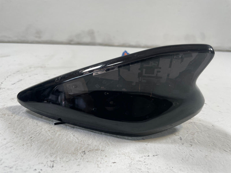 Load image into Gallery viewer, 2023-2025 HYUNDAI IONIQ 6 ROOF EXTERIOR SHARK FIN ANTENNA MODULE BLACK # 109799
