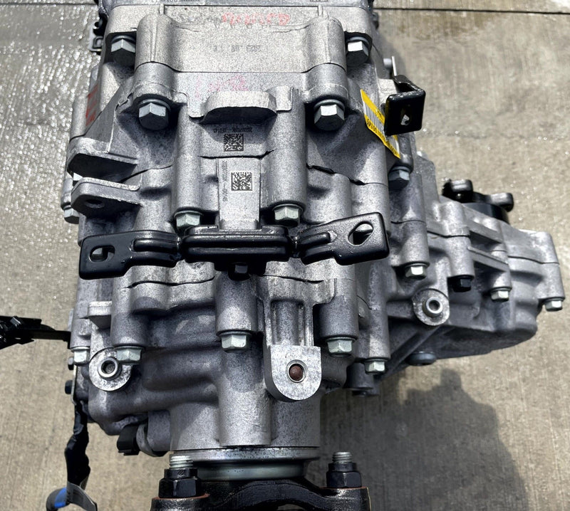 Load image into Gallery viewer, GENESIS G70 AWD AUTO AUTOMATIC TRANSMISSION ASSEMBLY 2.0L 2022-2023 # 113927
