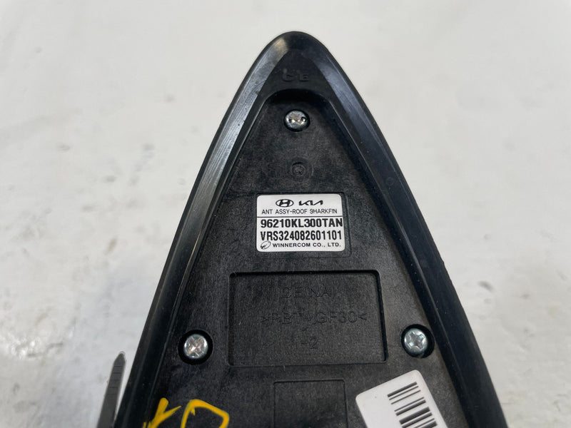 Load image into Gallery viewer, 2023-2025 HYUNDAI IONIQ 6 ROOF EXTERIOR SHARK FIN ANTENNA MODULE BLACK # 109799

