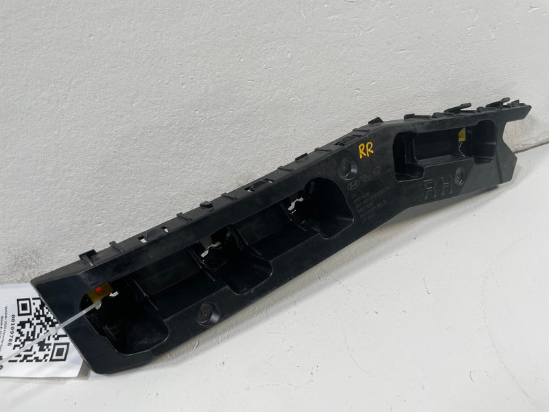 Load image into Gallery viewer, 2023-2025 HYUNDAI IONIQ 6 REAR RIGHT SIDE BUMPER MOUNT SUPPORT BRACKET # 109788
