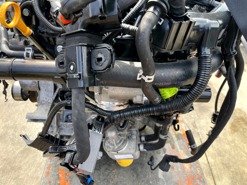 Load image into Gallery viewer, GENESIS G70 AWD AUTO ENGINE MOTOR ASSEMBLY AUTOMATIC 2.0L 2019-2023 # 113926
