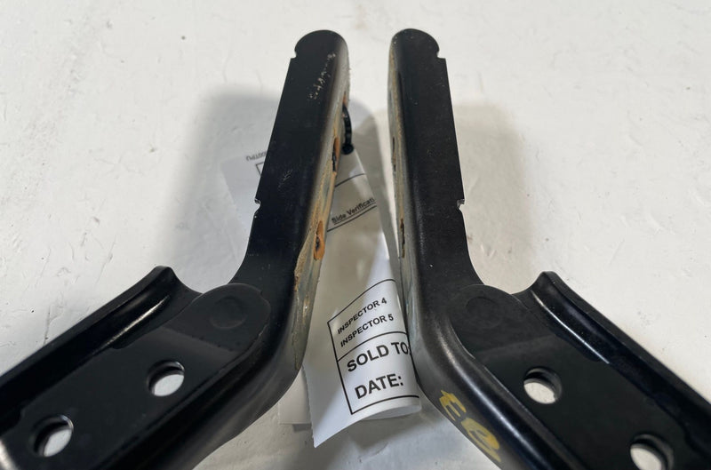 Load image into Gallery viewer, 2025 - 2026 ACURA ADX FRONT LEFT &amp; RIGHT SIDE HOOD BONNET HINGE PAIR # 113938

