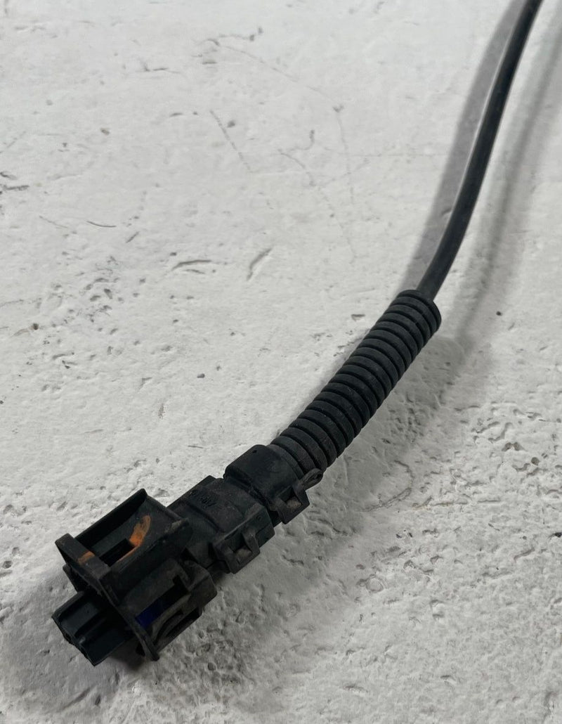 Load image into Gallery viewer, 2025-2026 HYUNDAI IONIQ 5 FRONT RIGHT PASSENGER ABS WHEEL SPEED SENSOR # 112579
